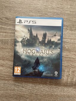Playstation 5 s mechanikou - 2