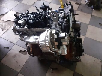 Kompletní motor FORD CUSTOM 2.0 EcoBlue, nový - 2