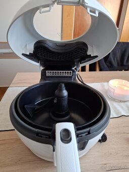 Teplovzusna friteza Tefal - 2