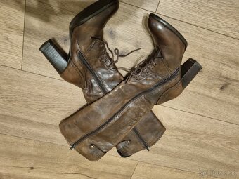 nové kožené hnedé čižmy veľ. 36 - 2