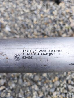 Hadica plniaceho vzduchu bmw E9x M57N2 - 2