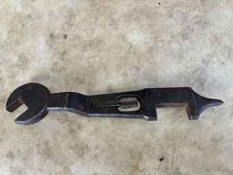 Nemecký kľúč na podkovy - 2