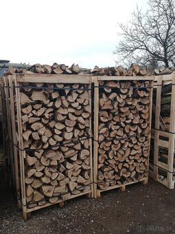 Predám palivové drevo v paletach - 2