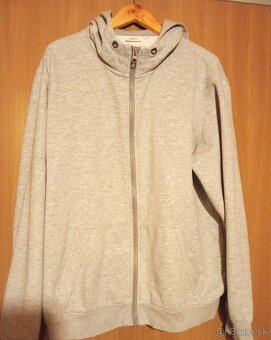 Predam lacno minimalne nosene mikiny - 2