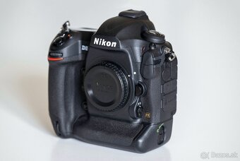 NIKON D5 + bohaté příslušenství - 2
