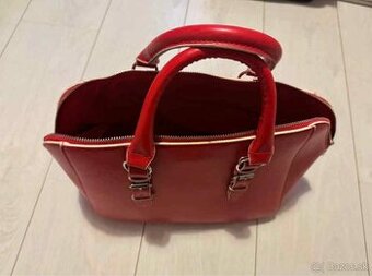 Kabelka červená - 2