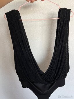 Nové čierne trblietavé body - 2