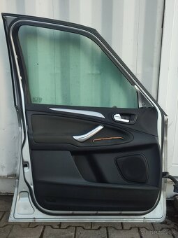 Ford Galaxy, Ľavé predné dvere - 2