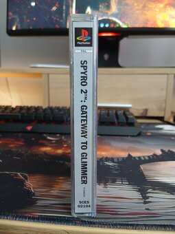 Spyro 2 - PS1 hra - 2