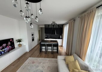 Vysoko nad očakávania – 3 izby plné svetla a výhľadov - 2