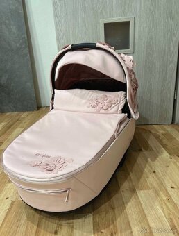 Predám vaničku značky Cybex v edícii Simply Flowers Pink - 2