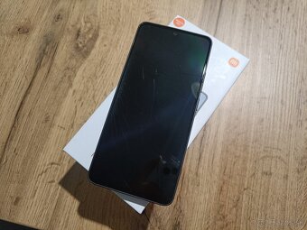 Xiaomi Redmi Note 13 8/256 GB na diely/opravu - 2