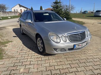 Mercedes Benz E 220 - 2