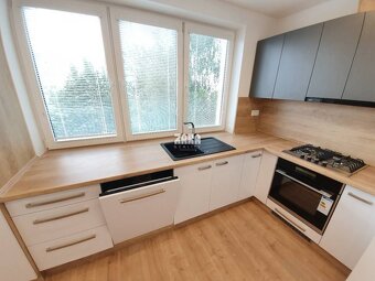 Terasa - ul. Slobody, 3 izbový byt 65 m2 + loggia. - 2