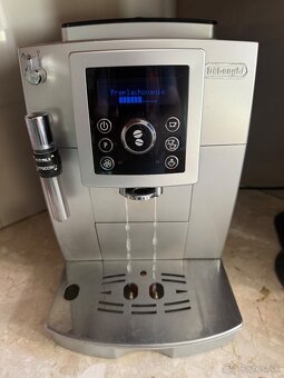Predám kávovar Delonghi ECAM - 2
