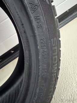 Zimne pneu NOKIAN SNOWPROOF 1 225/45 R18 - 2