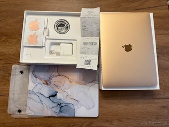 MacBook Air 13” Retina 2020 Rosegold - komplet príslušenstvo - 2