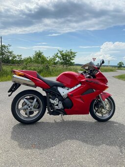 Honda vfr800 - 2