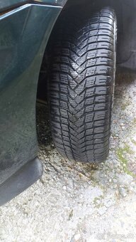 195/60 R15 - 2