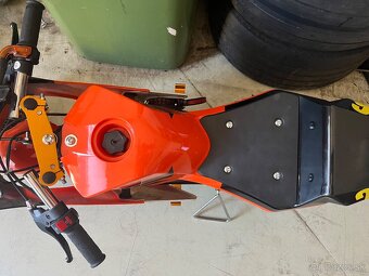 detska benzinova motorka Minibike ZR49 - 2