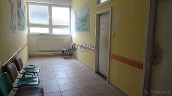 Priestory v centre mesta na rôzne podnikateľské účely - cena - 2