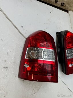 Hyundai tucson zadne svetla - 2