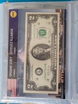 Bankovky sveta-Magazín v kapse 2 Dollars a Kanadské centy - 2