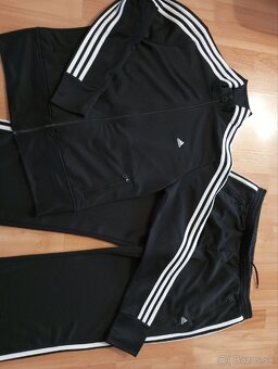 Dámska tepláková súprava Adidas - 2