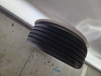 Barum Bravuris 235/50 R19 103V - 2