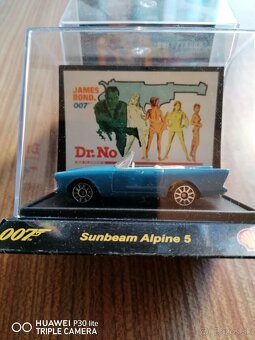 Modely áut agenta 007 - 2