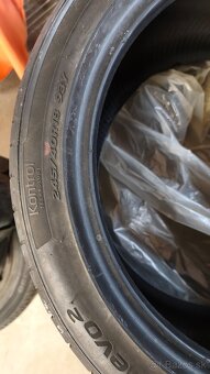 Letné pneumatiky 245/40 R18 - 2