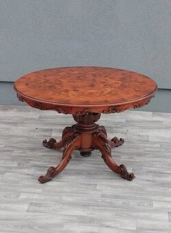 Stôl jedálensky „BAROKO „. - 2