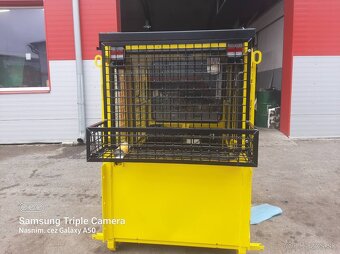 Kabína na LKT81 - 2