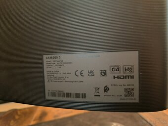 Samsung 27" CF390 - 2