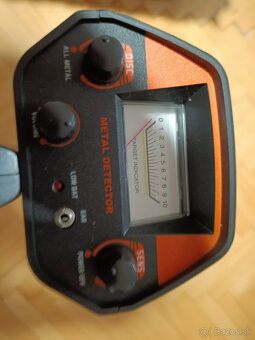 Detektor kovov - nový - 2