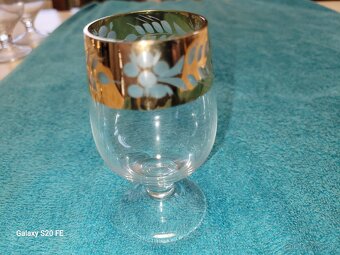 Pozlatené poháre - 2