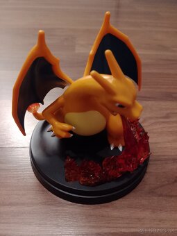 Pokemon Charizard - 2