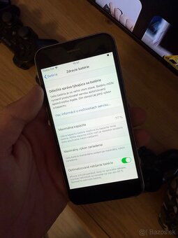 Apple iPhone 6s 64GB Space Grey - 2