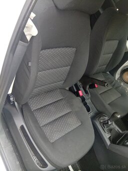 Sedadlá Octavia 2 facelift sedan - 2