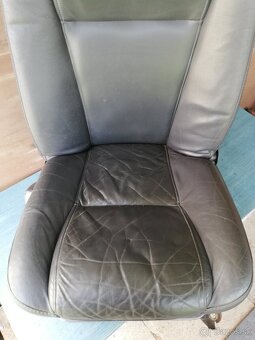 VOLVO XC90 šoférova sedačka - 2