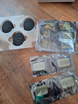 Elektrický posilňovač svalov, masér - 2