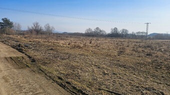 Priemyselná zóna - pozemok na predaj - 2