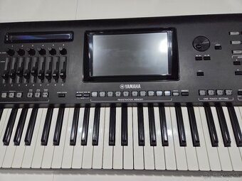 Yamaha genos 1 top stav - 2