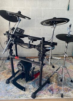 Predám elektronické bicie Yamaha - 2