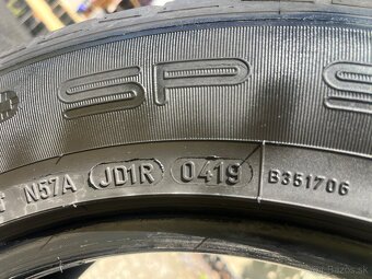 Predám 235/55 Z R17 pneu - 2