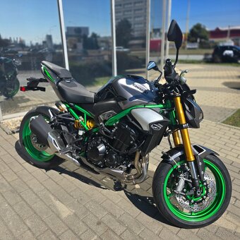 Kawasaki Z900 SE 2025 - 2