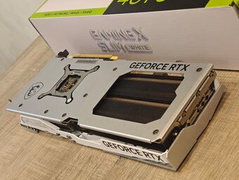 MSI GeForce RTX 4070 SUPER GAMING X SLIM WHITE - 2