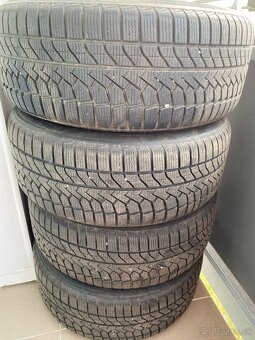 BMW Predám 235/55 R17. - 2