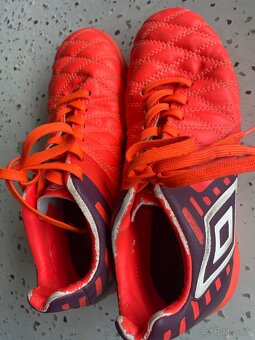 Umbro kopačky 33 - 2