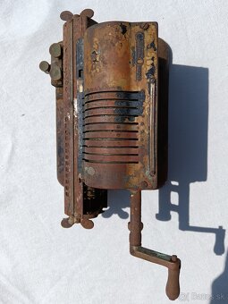 Predám mechanickú kalkulačku - 2